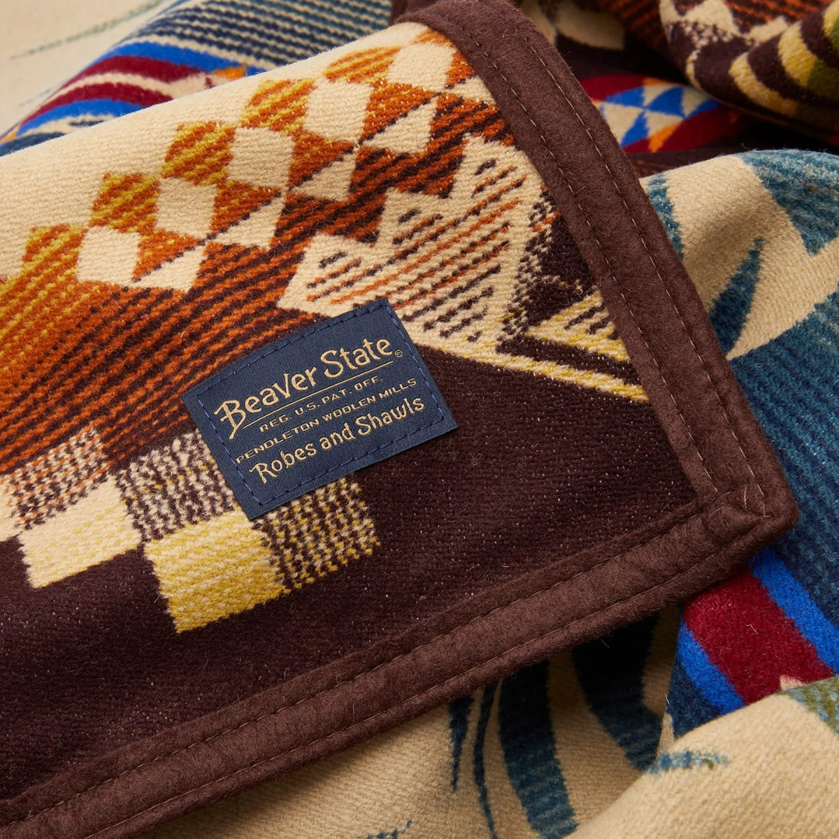 Pendleton Jacquard Unnapped Blanket Robe Mystic Lake beautiful quality blanket.