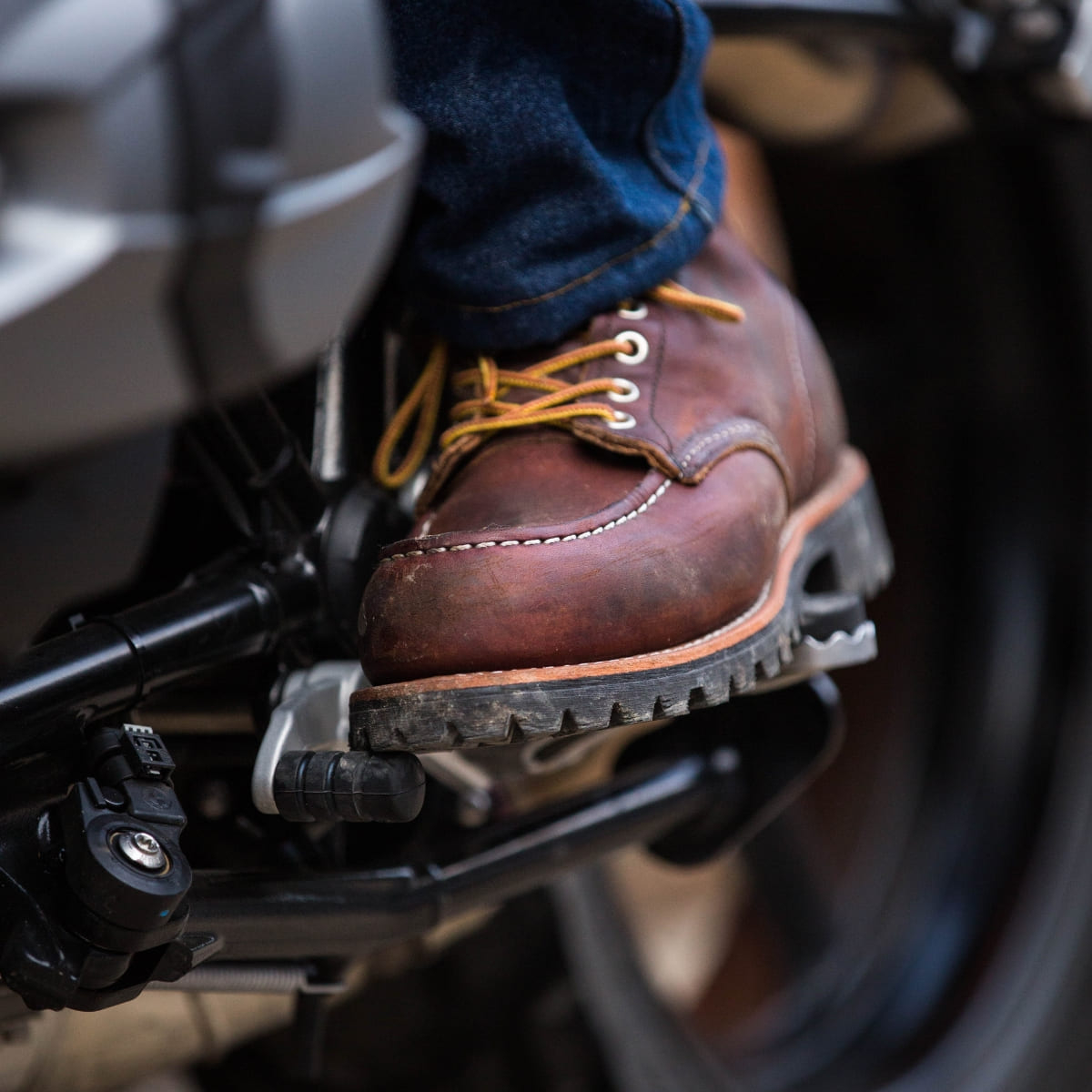 Red Wing 8146 Roughneck Moc Toe Boot Briar Oil Slick Red Wing 8146 Roughneck Moc Toe Boot Briar Oil Slick