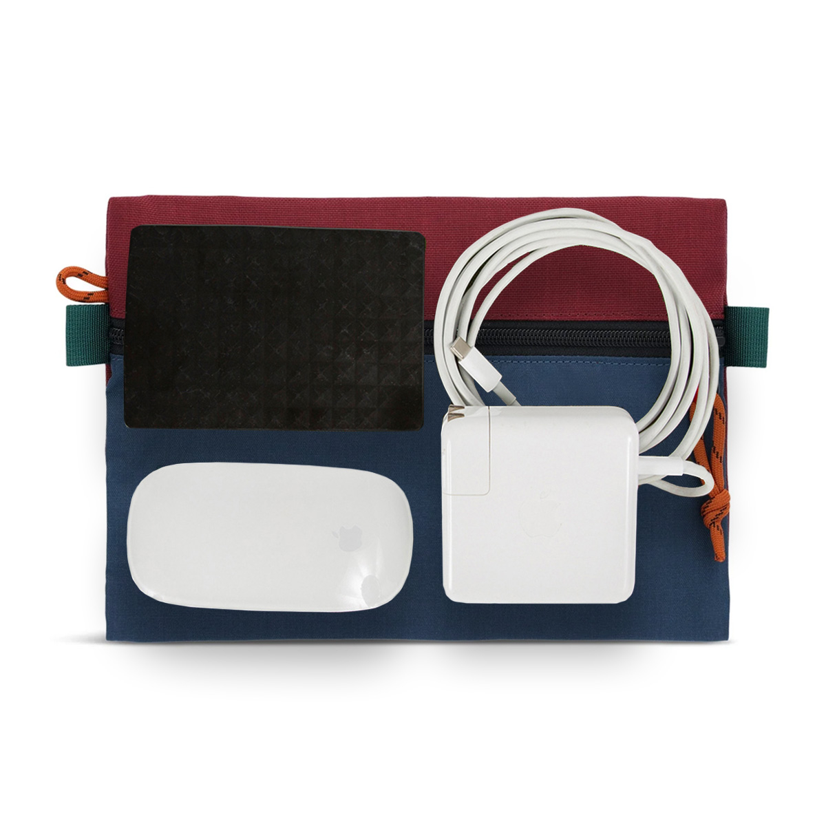 Topo Designs Accessory Bags Pond Blue Zinfandel keeps the inside
