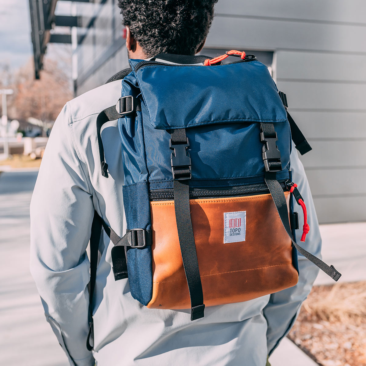 Topo Designs Rover Pack Leather Navy/Brown Leather, timeless backpack with great functionalities