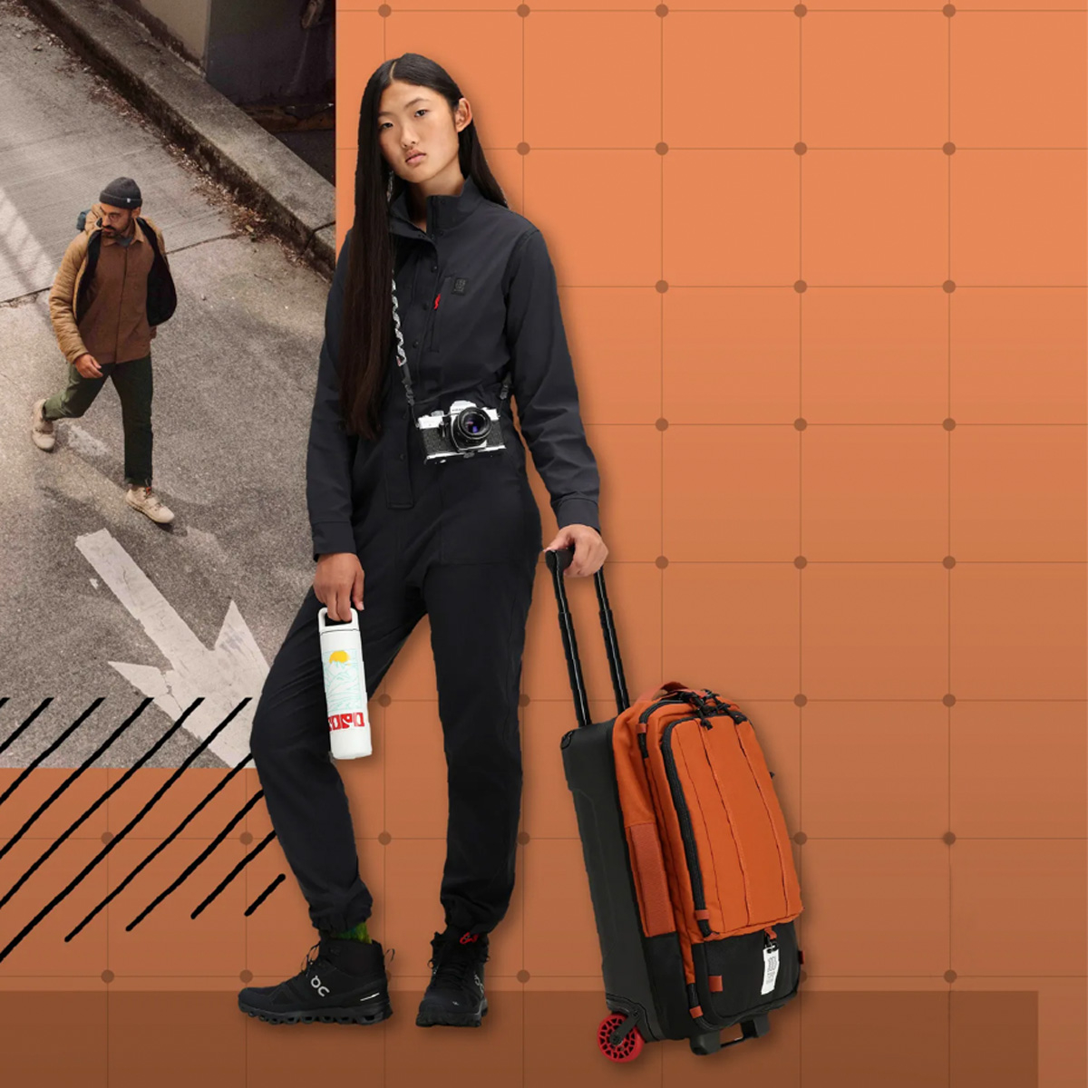 Topo Designs Global Travel Bag Roller Navy, plenty of internal organization into its carry-on friendly size