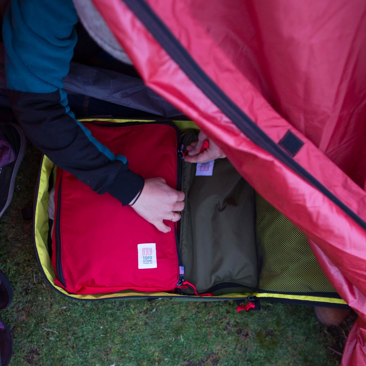 Topo Designs Pack Bag 10L, a simple, durable and highly functional way to organize your luggage