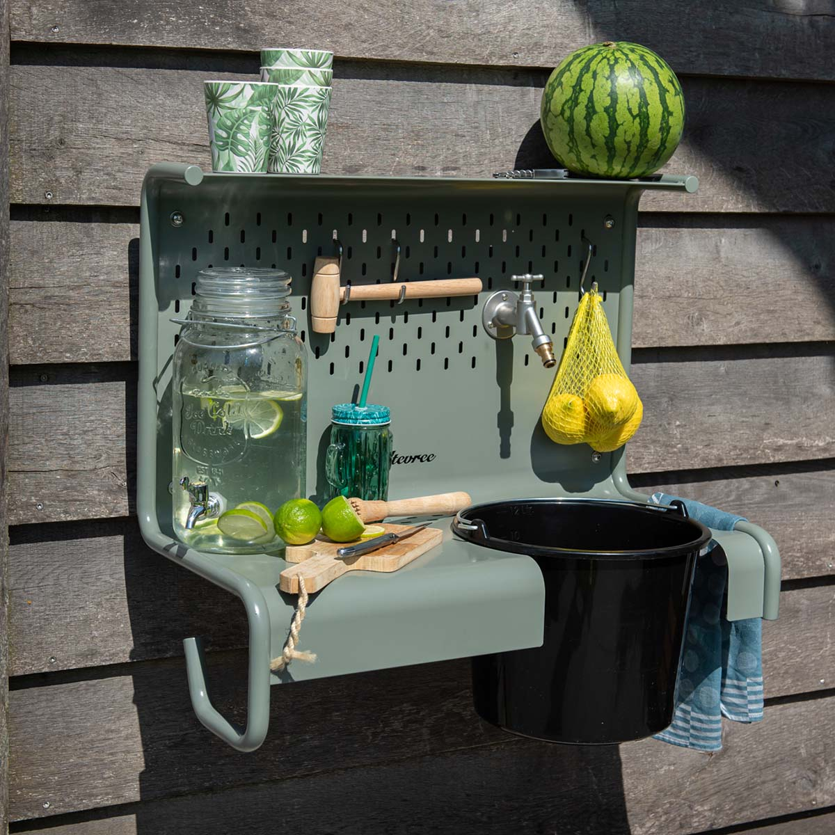 Weltevree Waterworks, smart workstation with convenient water faucet for your outdoor space